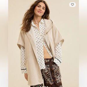 Aerie Cream Hooded Open-Front Poncho Fleece Cape Robe size L XL